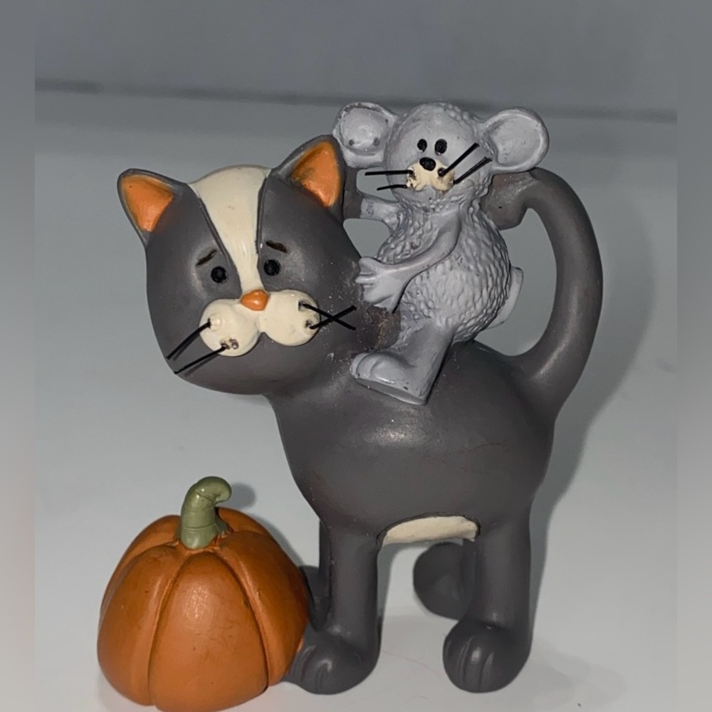 Blossom Bucket Suzi Skoglund Cat & Mouse With Pumpkin 2.5” tall EUC! Halloween